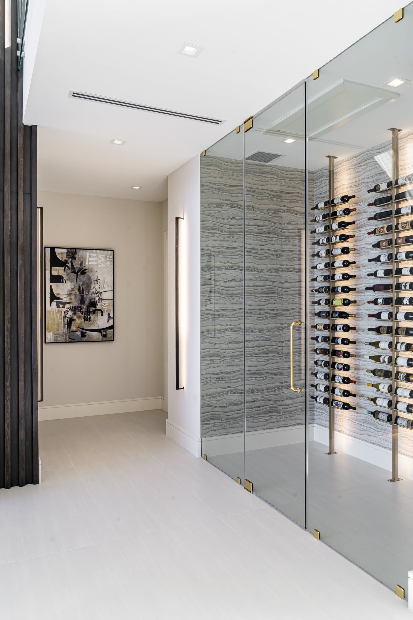 Floor to Ceiling Post